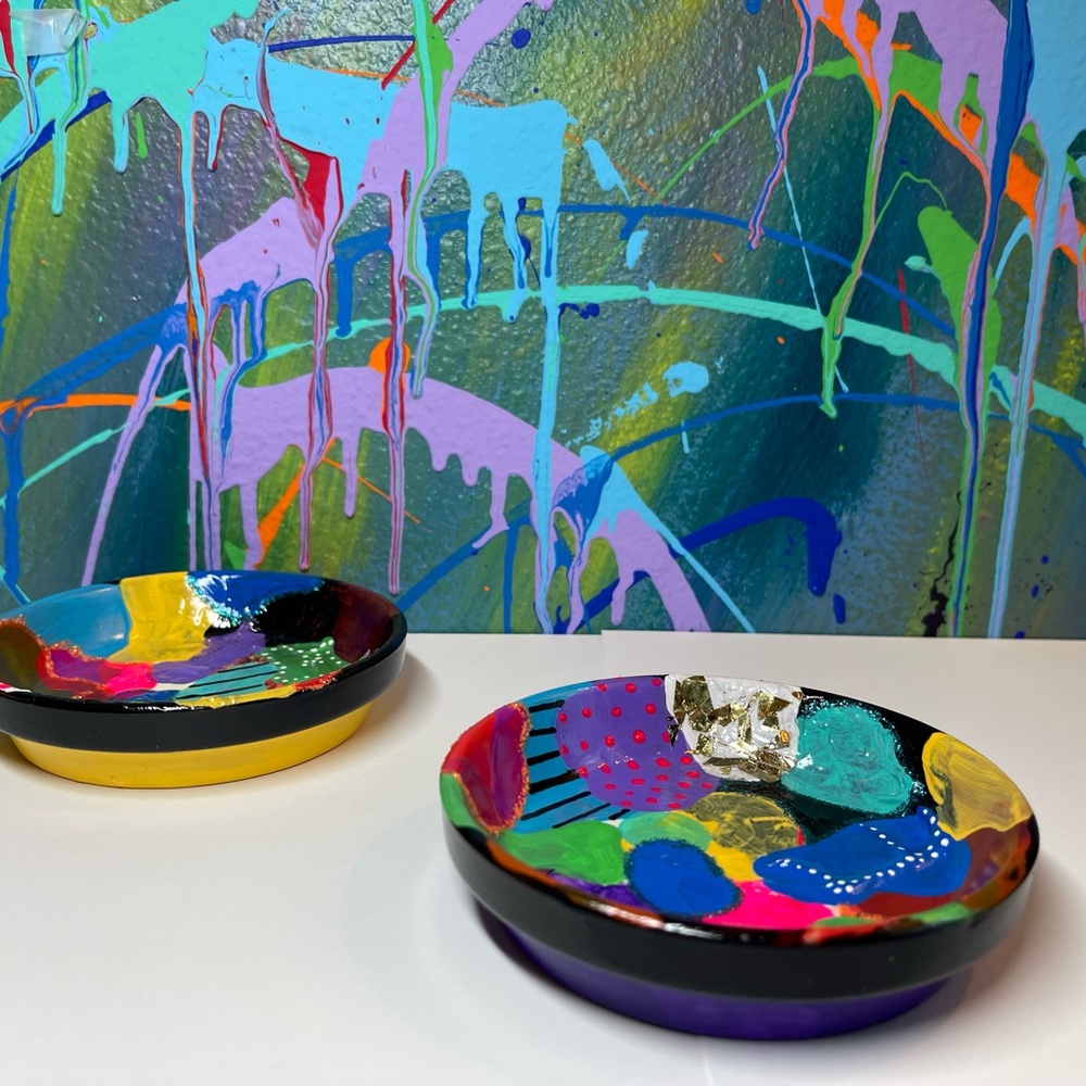 Abstract Coasters Table Decor - Picture 3 of 4